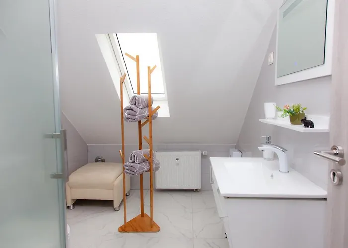 T&k Near Messe Fair Trade Duesseldorf Und Airport 3b Appartement Duisbourg